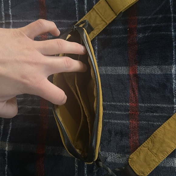 Lululemon bag - Picture 9 of 14